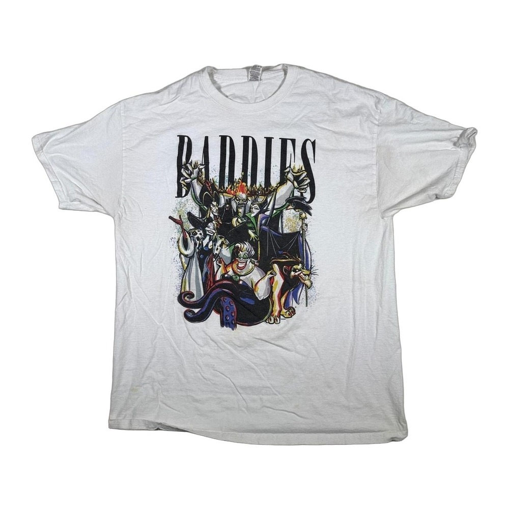 Disney‎ Villains Badges T Shirt XL White Graphic Tee Ursula Maleficent Cruella